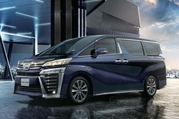 特別仕様車 Z“GOLDEN EYES”（7人乗り・2WD）［ベース車両はZ（7人乗り・2WD）］
