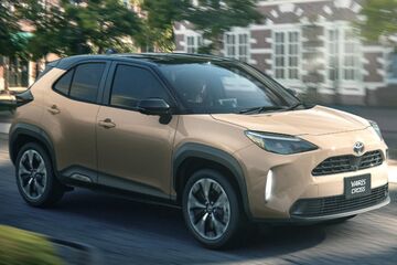 【モデル入り素材】Z（ハイブリッド・2WD）
