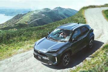 【モデル入り素材】Z“Adventure”（ハイブリッド・2WD）