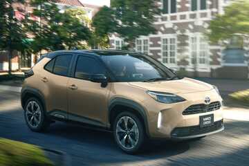 【モデル入り素材】Z（ハイブリッド・2WD）